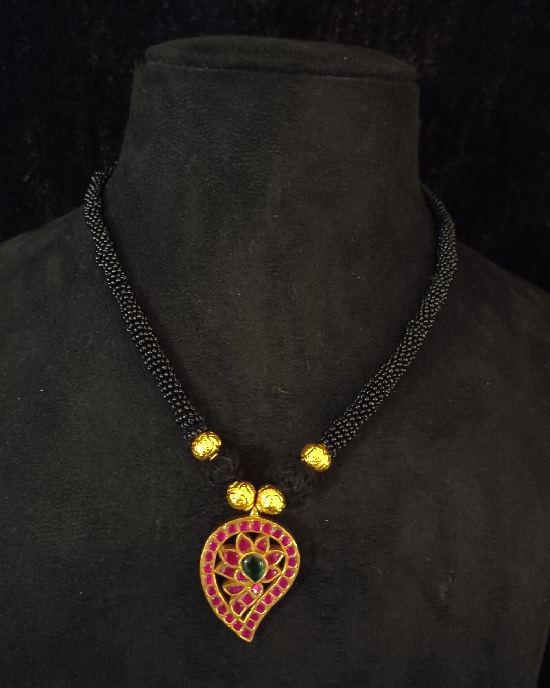 Kundan Mango Blackbead