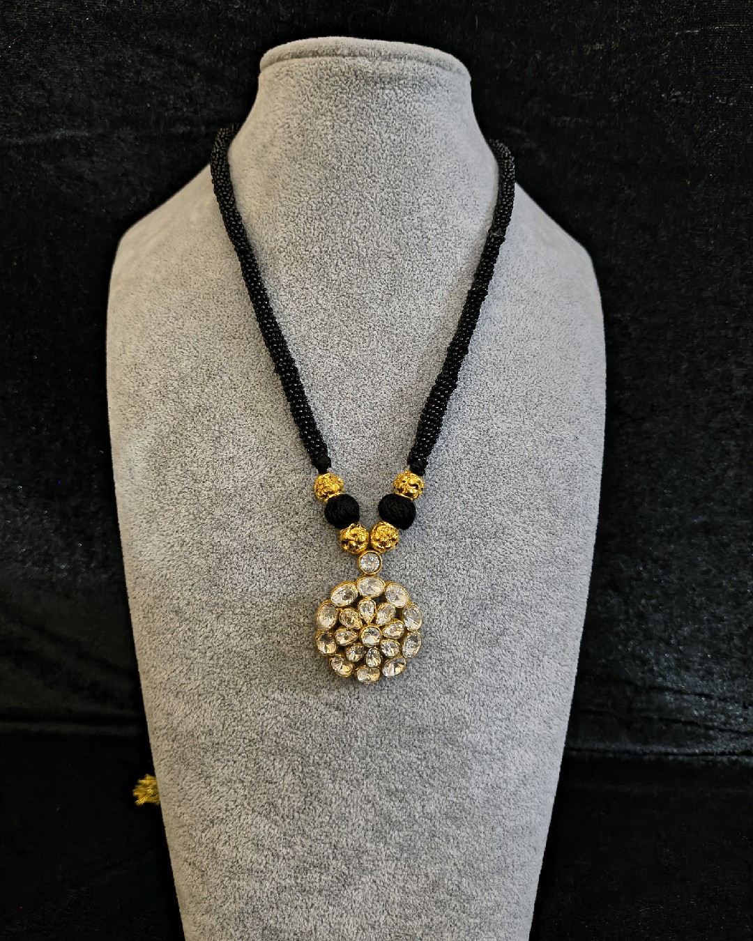Polki Bloom Black Bead Necklace