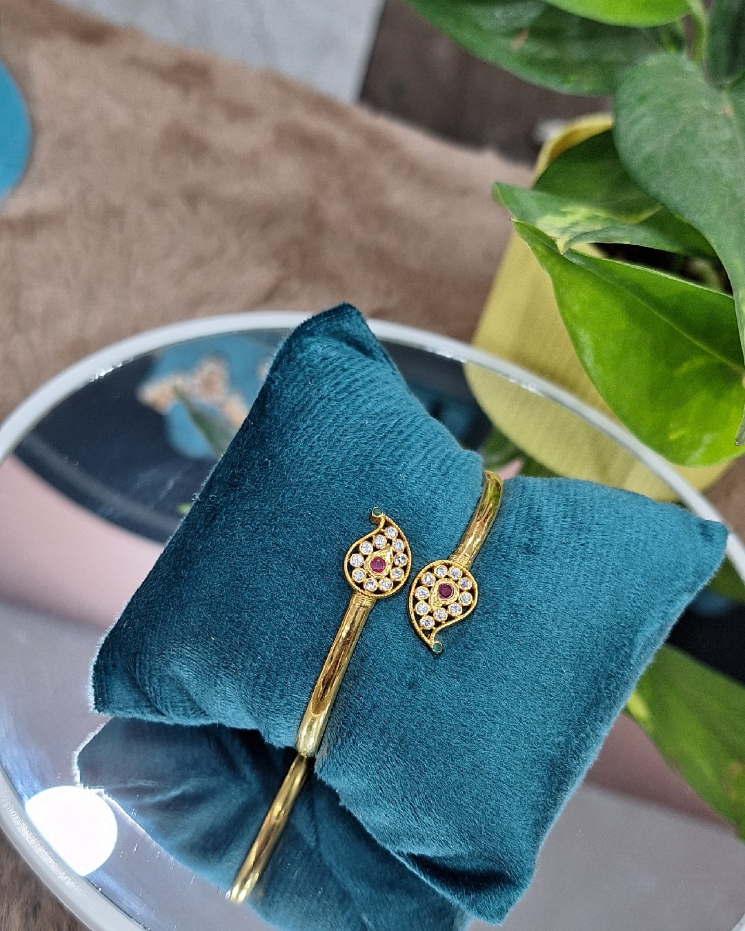 Paisley CZ Dual Motif Open Gold Bracelet