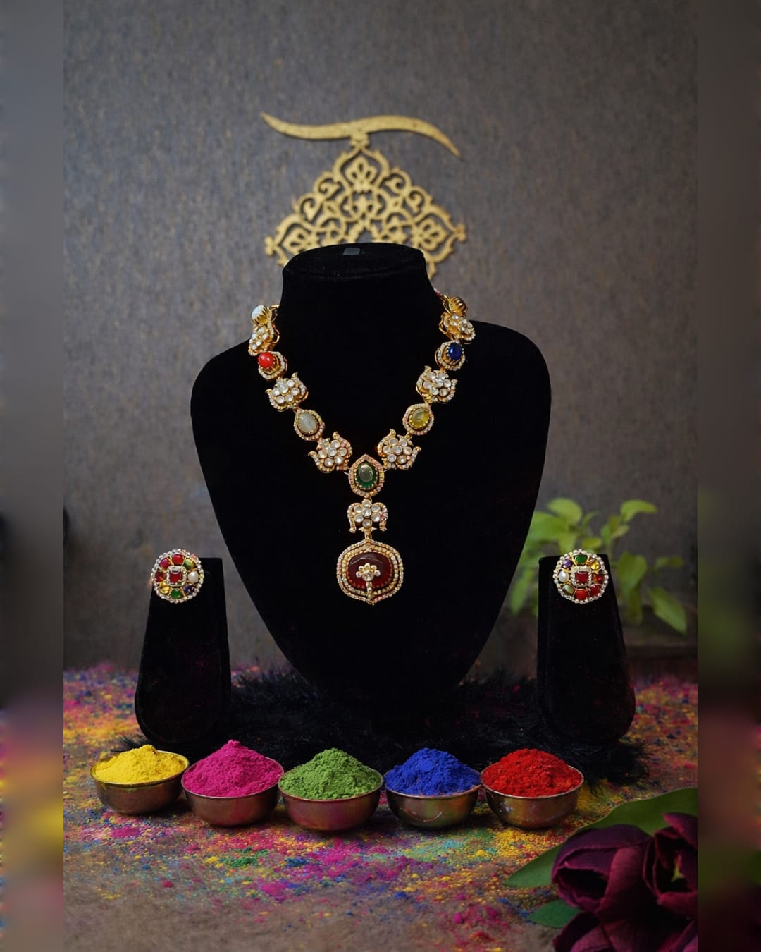 Navratna Royal Gold Sheet Necklace