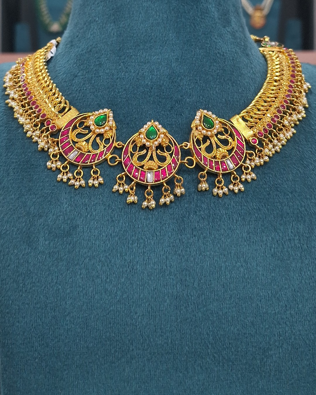 Antique Kemp Floral Temple Short Necklace