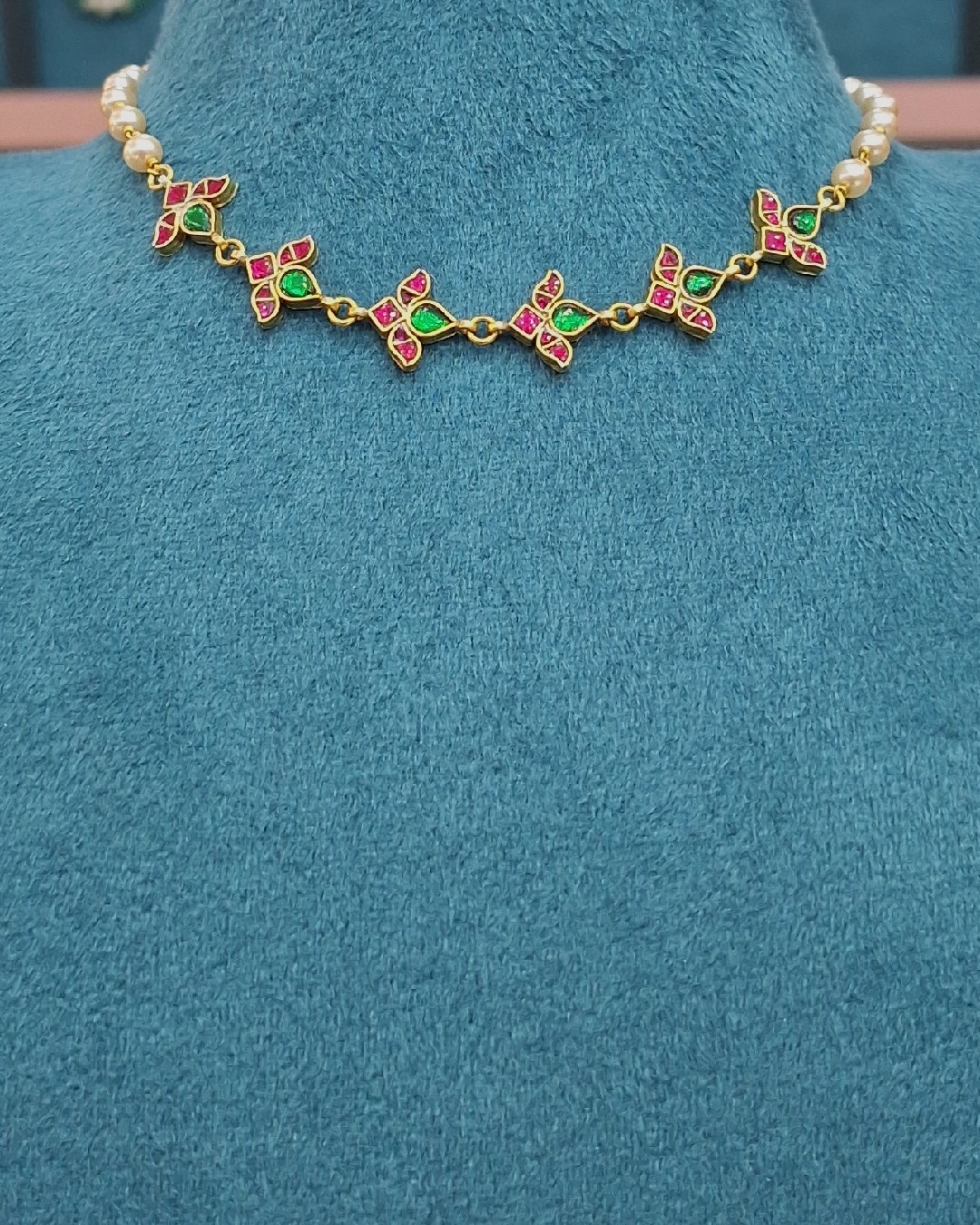 Kemp Floral Pearl Necklace