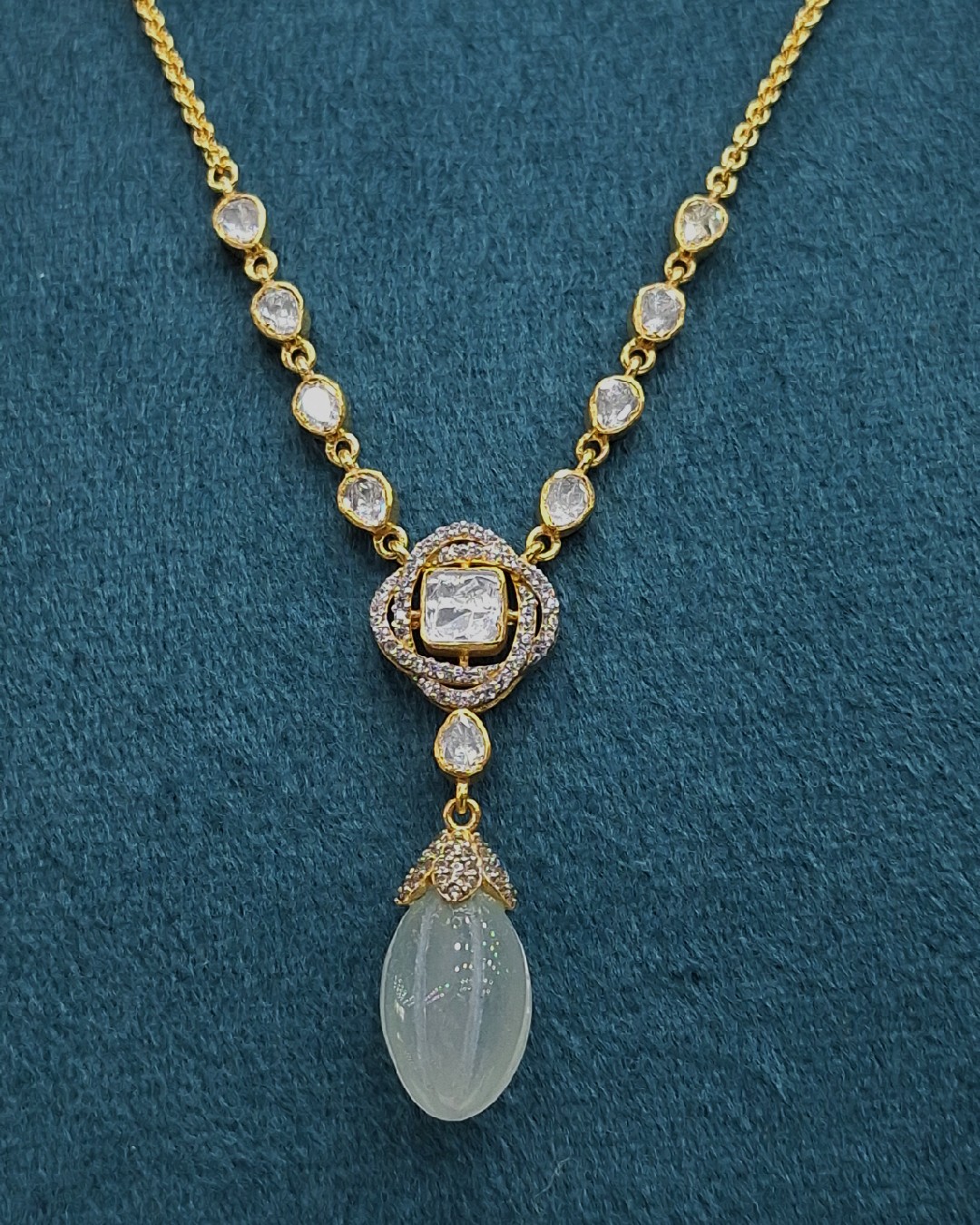 Pista Green Drop Moissanite Halo Pendant