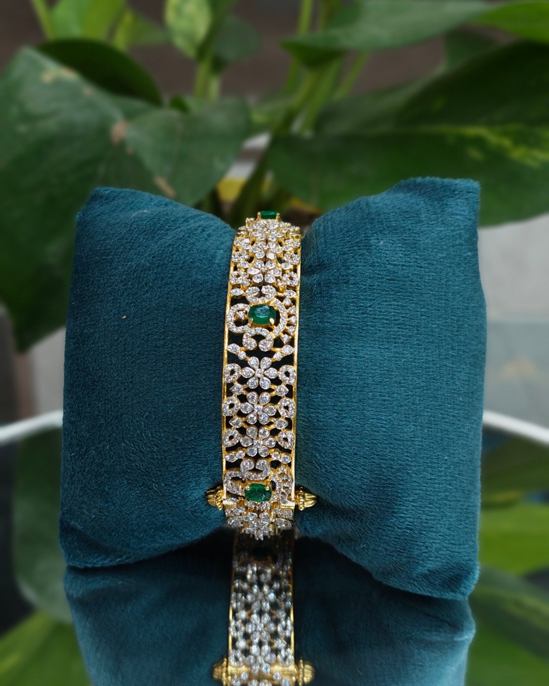 Emerald Floral Stone Bangle