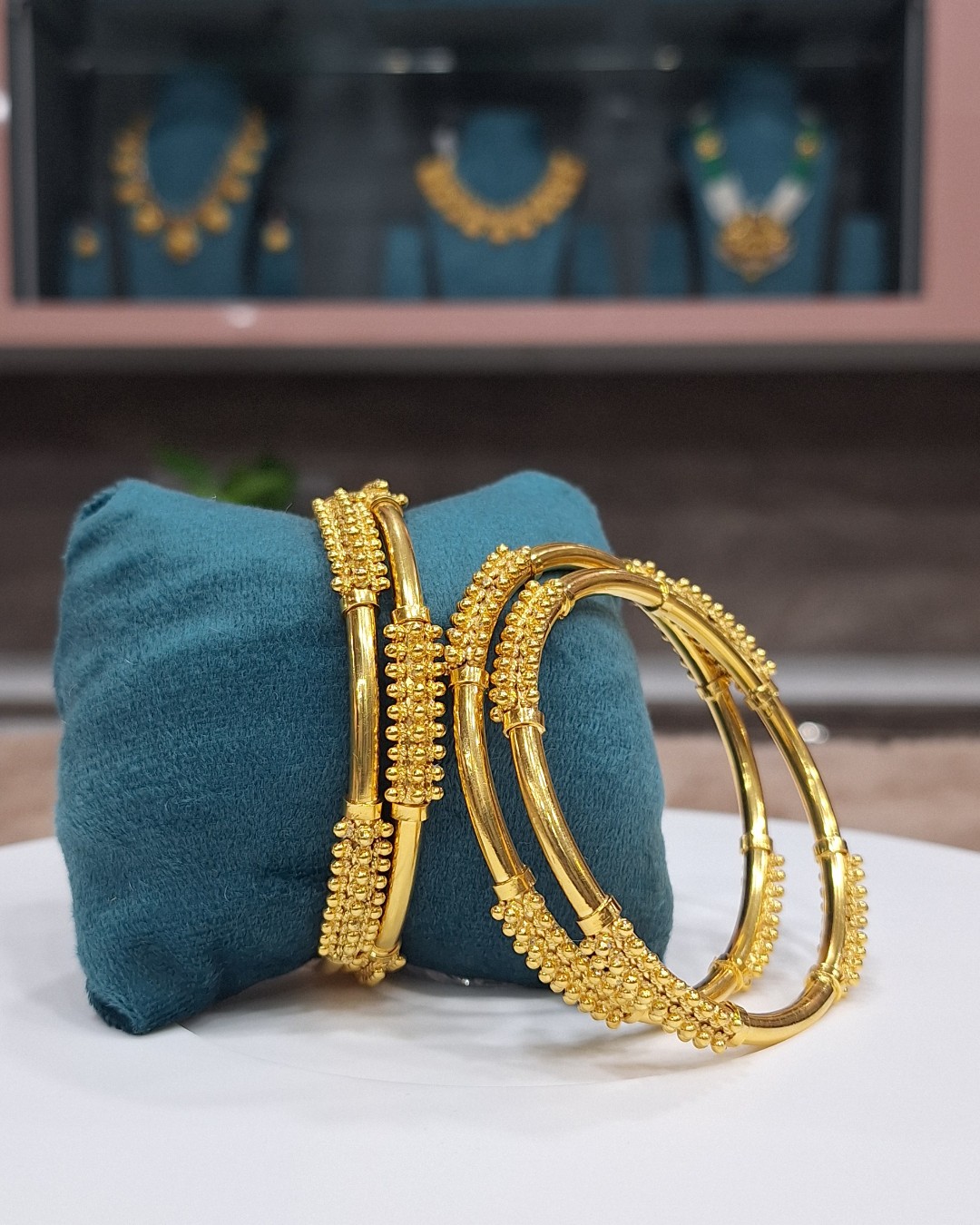 Classic Beaded Gold Sheet Bangles