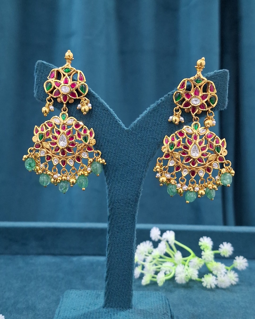 Kundan Petal Chandbali