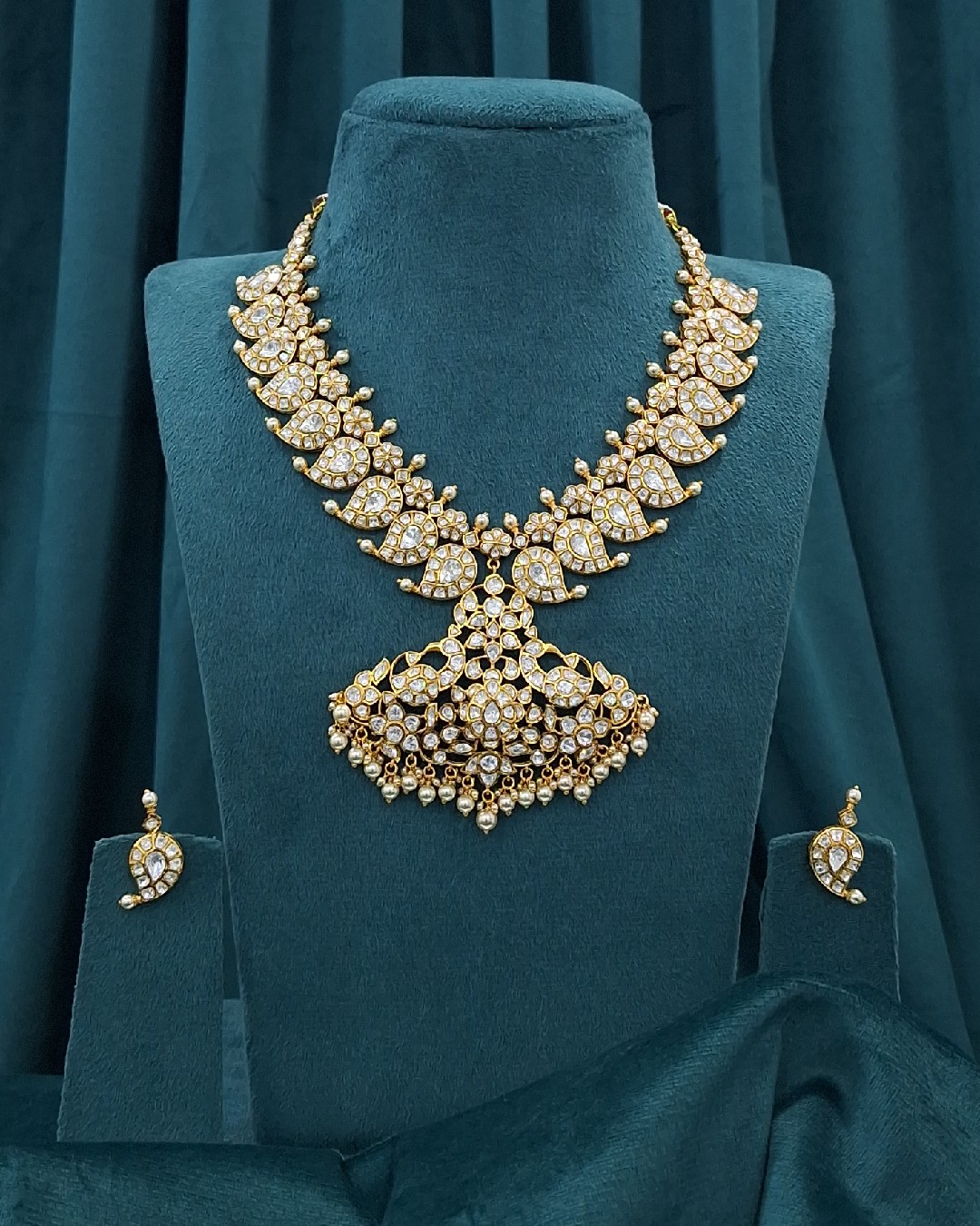 Mango Moissanite Necklace Set