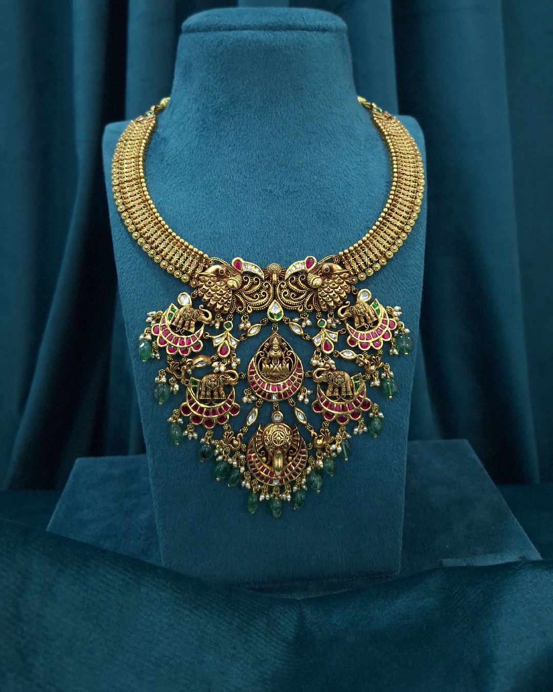 Lakshmi Gaja Mayura Kundan Chand Necklace