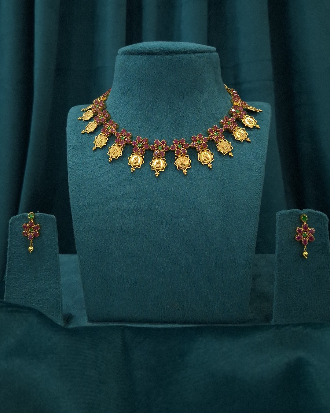 Lakshmi Kasu Floral Necklace