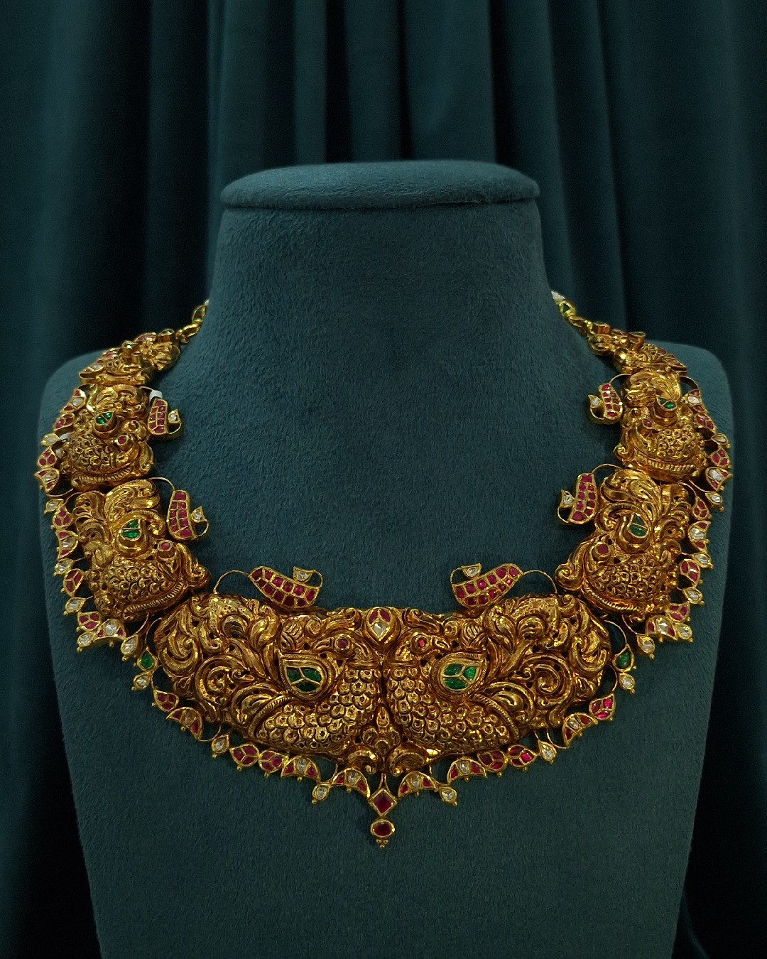 Vaibhav Kundan Nakshi Peacock Necklace