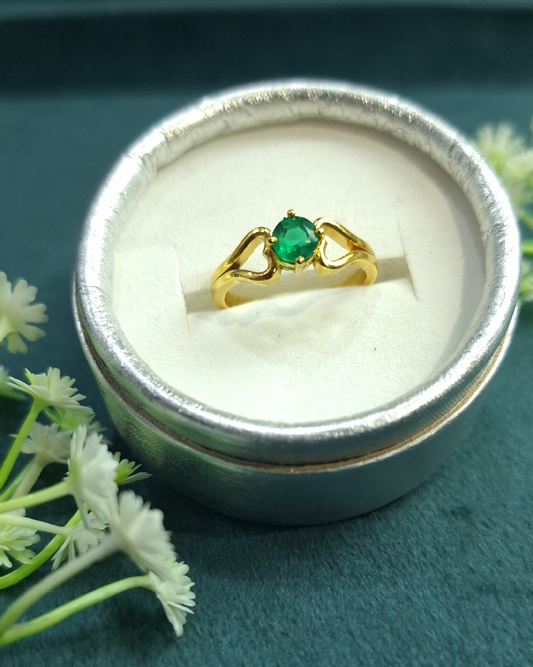 Emerald Signity Wave Ring