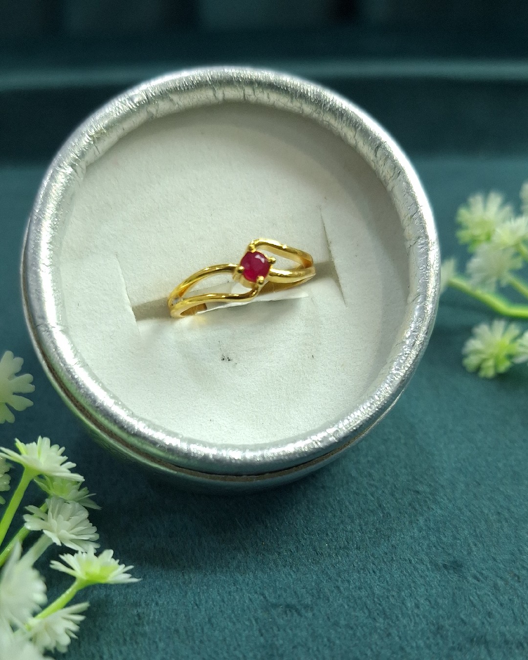 Ruby Signity Twist Ring